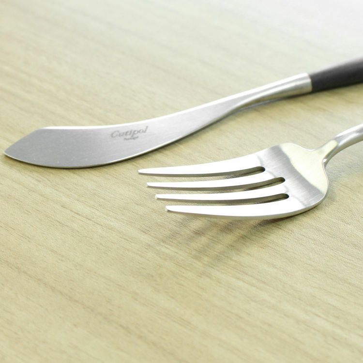 クチポール（Cutipol） GOA/ゴア ブラック フィッシュナイフ＆フォーク GO9+GO10 [ネコポス対応可(18点まで)]