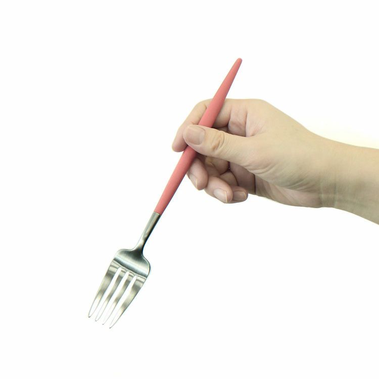 クチポール（Cutipol） GOA/ゴア レッド ディナーフォーク/テーブルフォーク GO04R [ネコポス対応可(18点まで)]