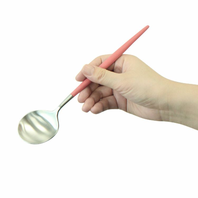 クチポール（Cutipol） GOA/ゴア レッド ディナースプーン/テーブルスプーン GO05R [ネコポス対応可(18点まで)]