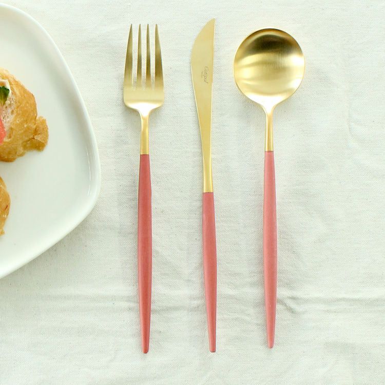 クチポール（Cutipol） GOA/ゴア レッドマットゴールド ディナー3点セット（ディナーナイフ・ディナーフォーク・ディナースプーン） [ネコポス対応可(6セットまで)]