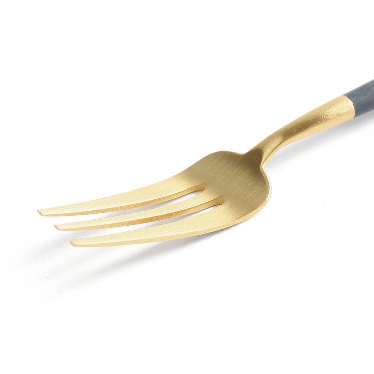 クチポール（Cutipol） GOA/ゴア ブラックマットゴールド ケーキフォーク／ペストリーフォーク GO24GB [ネコポス対応可(18点まで)]