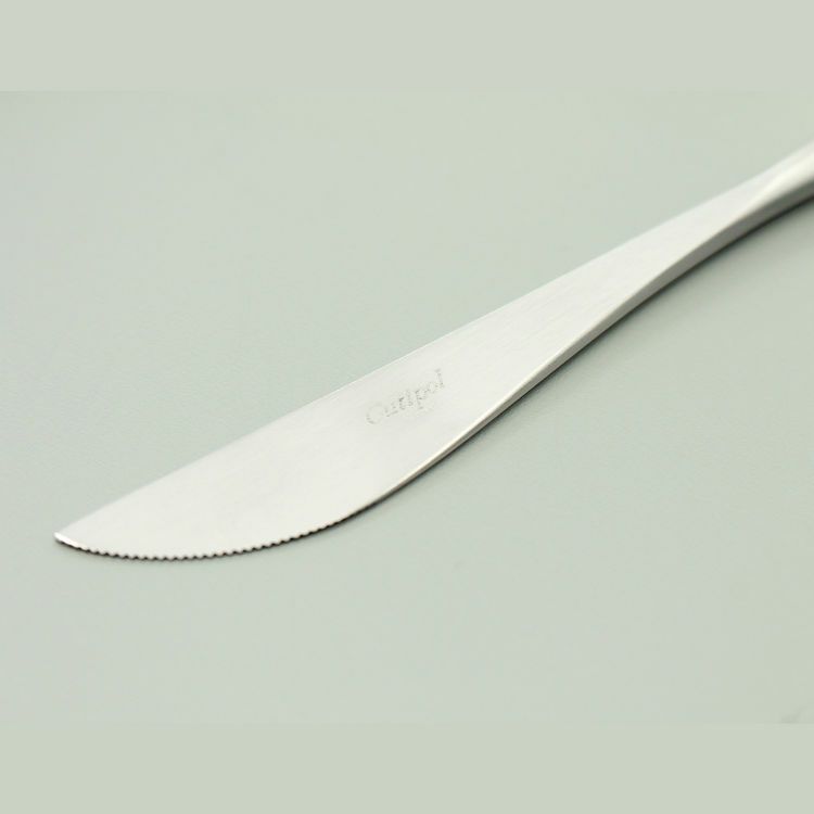 クチポール（Cutipol） GOA/ゴア ホワイト ディナーナイフ/テーブルナイフ GO03W [ネコポス対応可(18点まで)]