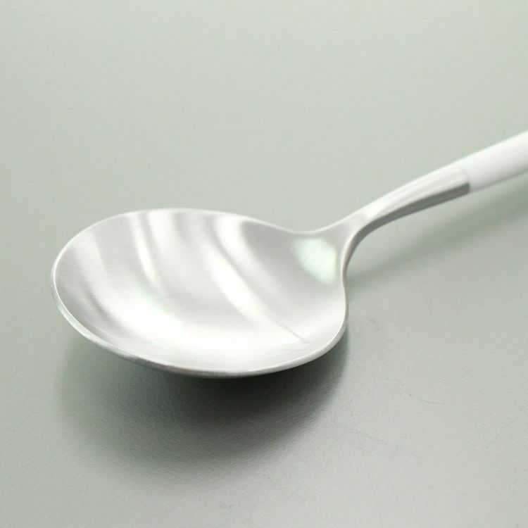 クチポール（Cutipol） GOA/ゴア ホワイト デザートスプーン GO08W [ネコポス対応可(18点まで)]