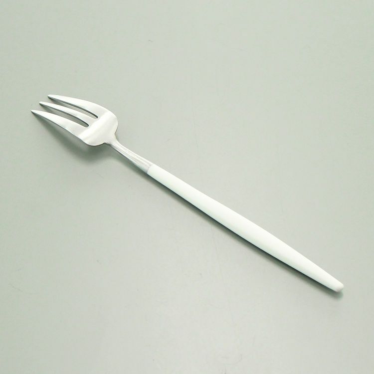 クチポール（Cutipol） GOA/ゴア ホワイト ケーキフォーク／ペストリーフォーク GO24W [ネコポス対応可(18点まで)]