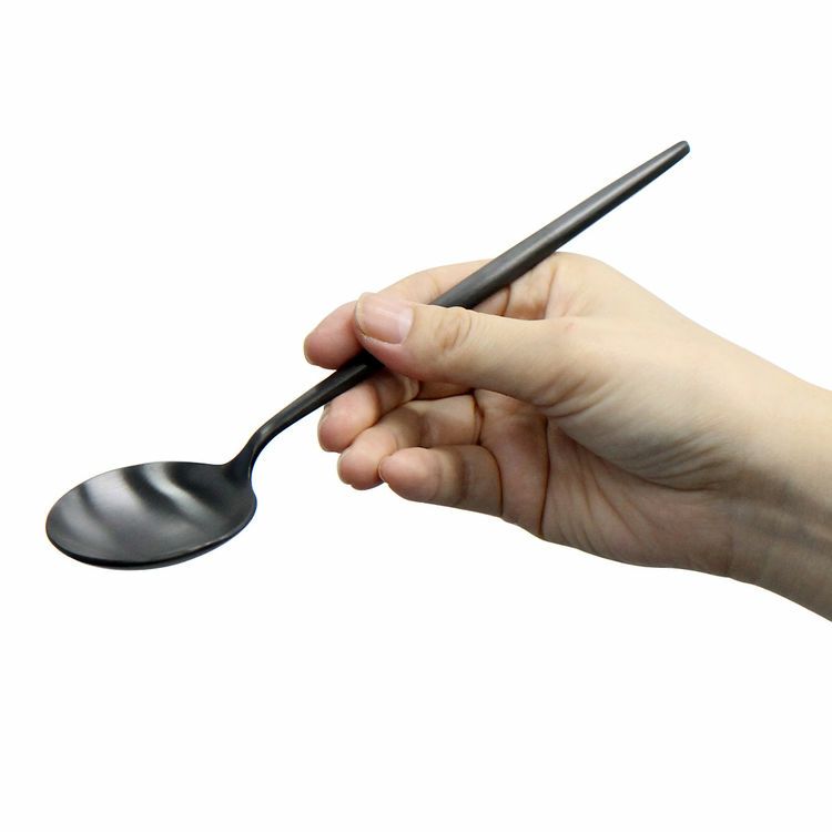 クチポール（Cutipol） MOON MATT/ムーンマット ブラック ディナースプーン [ネコポス対応可(18点まで)]