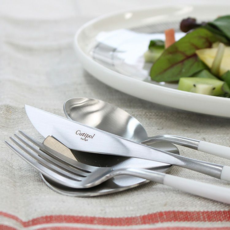 ＜4点セット＞クチポール（Cutipol） GOA/ゴア ホワイト ディナー3点＆カトラリーレスト1点 [ネコポス対応可(4セットまで)]