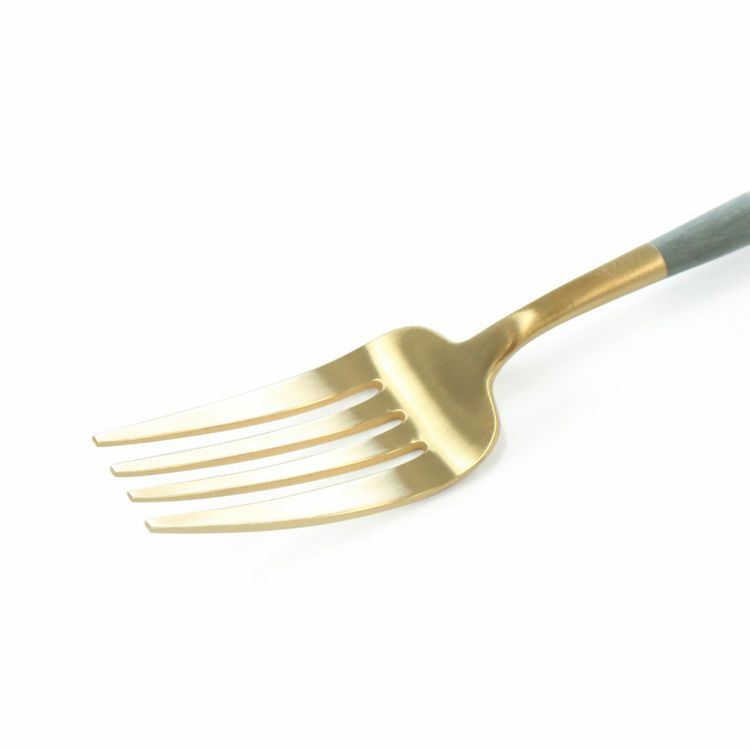 クチポール（Cutipol） GOA/ゴア グレーマットゴールド ディナーフォーク [ネコポス対応可(18点まで)]
