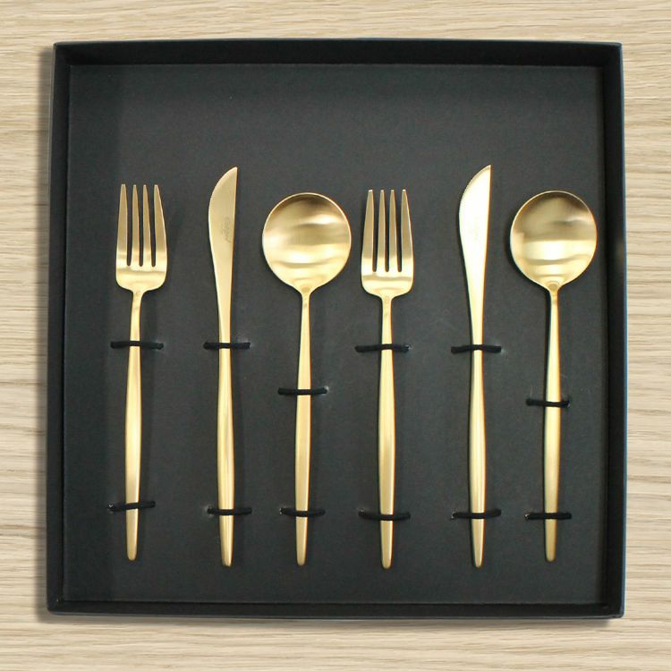 クチポール（Cutipol） MOON MATT/ムーンマット ゴールド デザート6点セット ギフトボックス(化粧箱付)