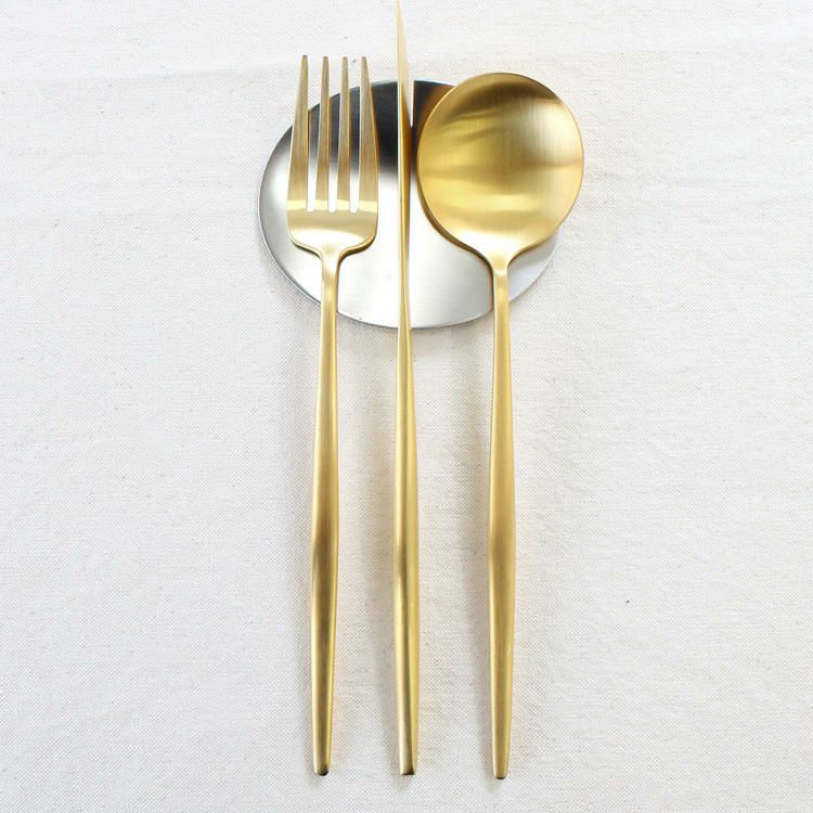 クチポール（Cutipol） MOON MATT/ムーンマット ゴールド ディナー8点セット ギフトボックス(化粧箱付)