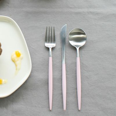 クチポール（Cutipol） GOA/ゴア ピンク デザート3点セット（デザートナイフ・デザートフォーク・デザートスプーン） [ネコポス対応可(6セットまで)]