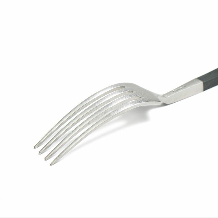 クチポール（Cutipol） クーベ/KUBE デザートフォーク [ネコポス対応可(18点まで)]