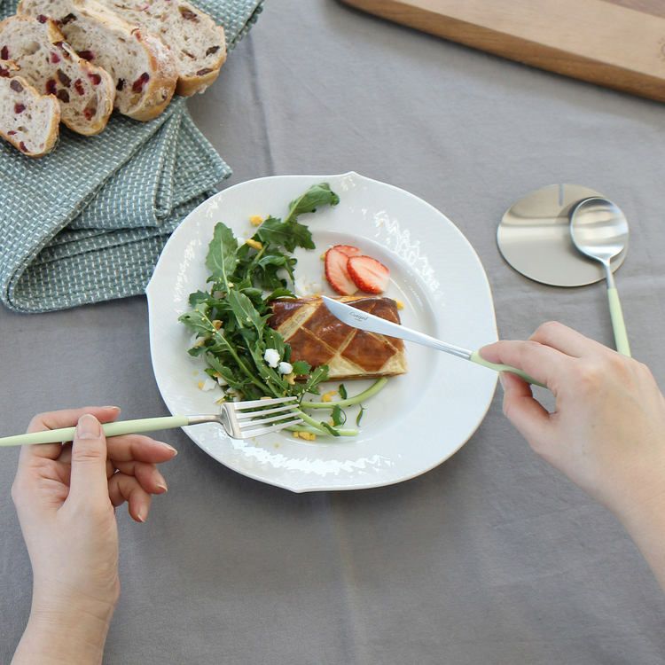 クチポール（Cutipol） ゴア/GOA セラドン デザート3点＆カトラリーレスト1点 [ネコポス対応可(4セットまで)]