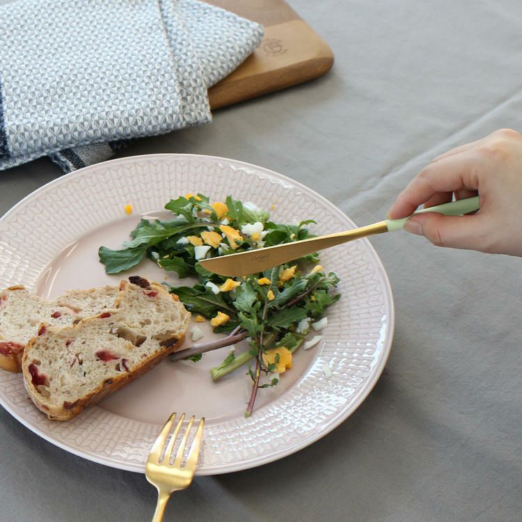 クチポール（Cutipol） ゴア/GOA セラドンマットゴールド ディナーナイフ [ネコポス対応可(18点まで)]