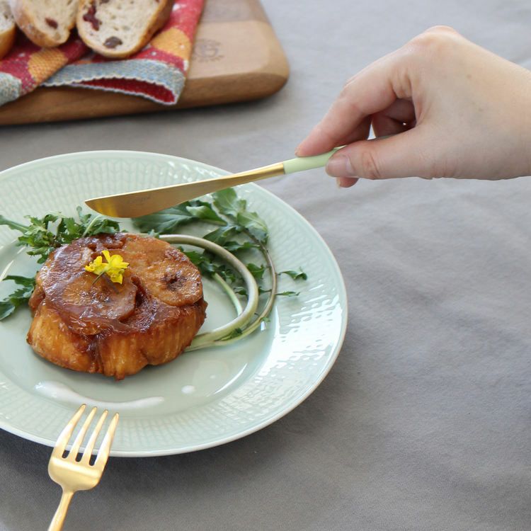 クチポール（Cutipol） ゴア/GOA セラドンマットゴールド デザートナイフ [ネコポス対応可(18点まで)]