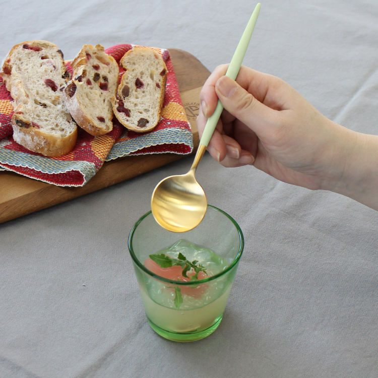 クチポール（Cutipol） ゴア/GOA セラドンマットゴールド デザートスプーン [ネコポス対応可(18点まで)]