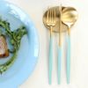 クチポール（Cutipol） ゴア/GOA ターコイズマットゴールド ディナー3点＆カトラリーレスト1点 [ネコポス対応可(4セットまで)]