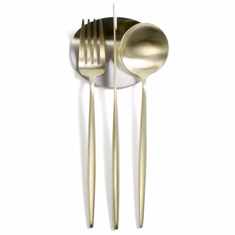 ＜4点セット＞クチポール（Cutipol） ムーンマット/MOON MATT シャンパンゴールド ディナー3点＆カトラリーレスト1点 [ネコポス対応可(4セットまで)]