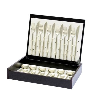 MOON（ムーン） マットシャンパン | Cutipol クチポール 公認