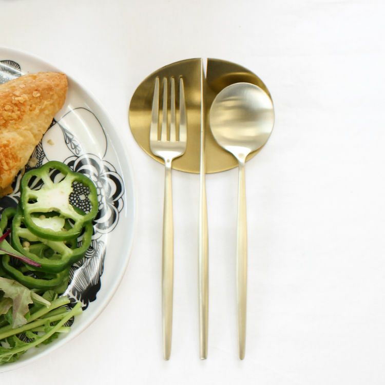 ＜4点セット＞クチポール（Cutipol） ムーンマット/MOON MATT シャンパンゴールド デザート3点＆カトラリーレストゴールド 1点 [ネコポス対応可(4セットまで)]