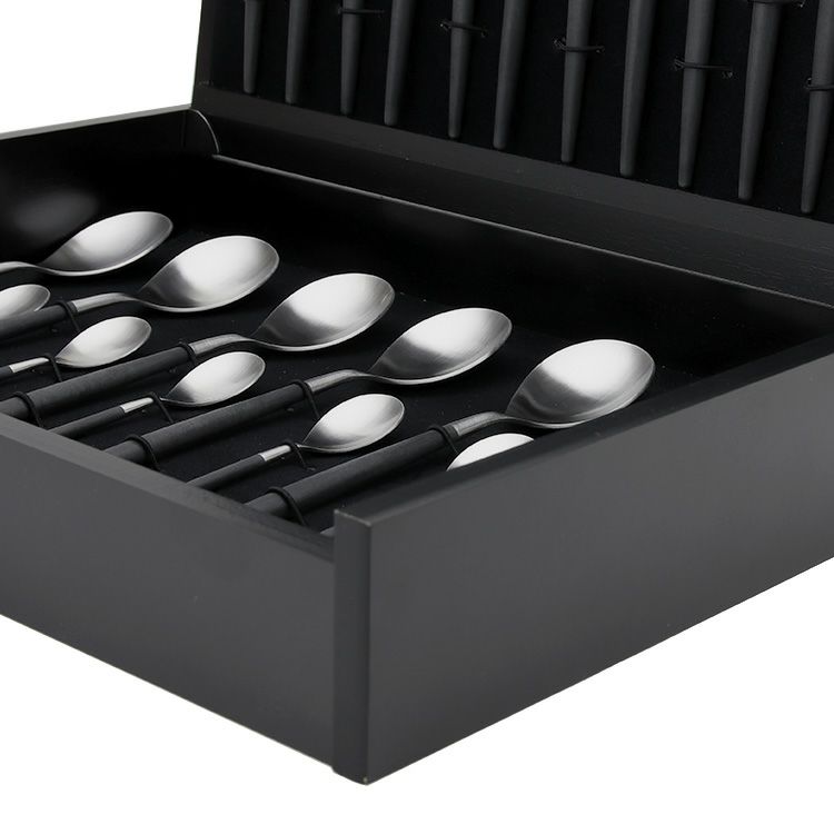 クチポール（Cutipol） ミオ/MIO ブラック ディナー24点セット