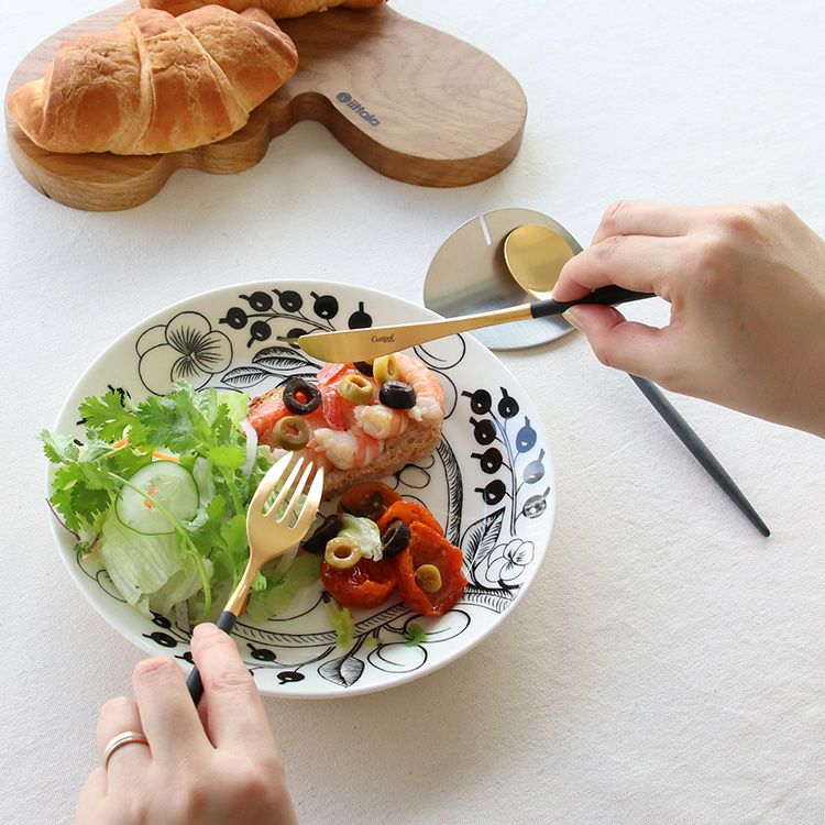 クチポール（Cutipol） ミオ/MIO ブラックマットゴールド デザート3点＆カトラリーレスト1点 [ネコポス対応可(4セットまで)]