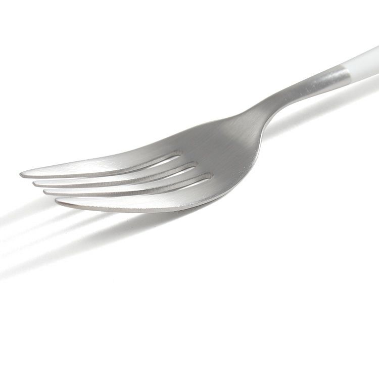 クチポール（Cutipol） ミオ/MIO ホワイト ディナーフォーク [ネコポス対応可(18点まで)]