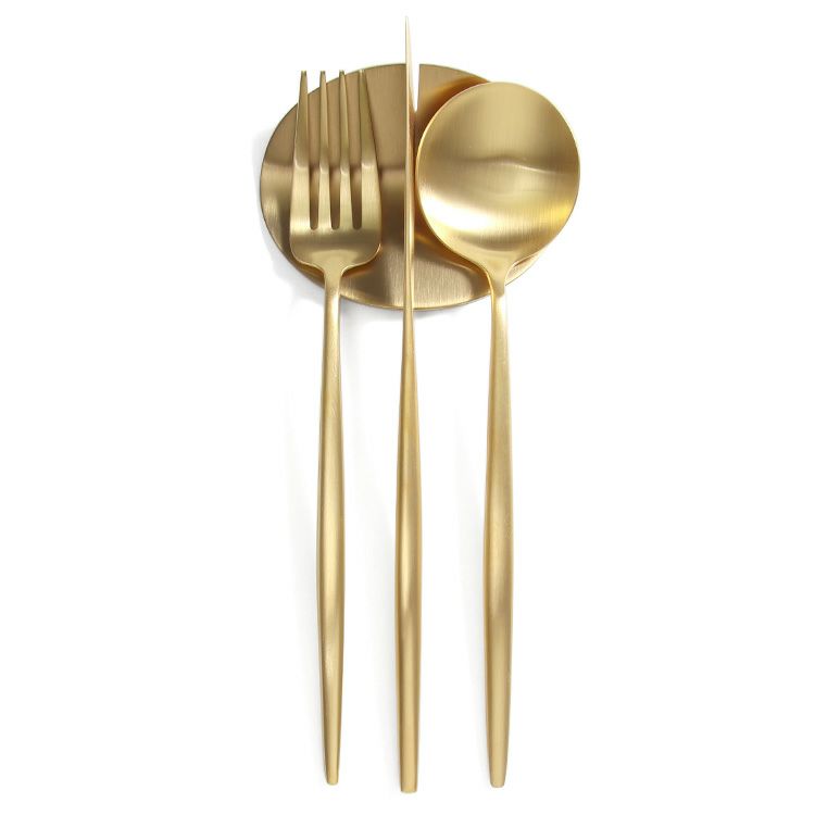 ＜4点セット＞クチポール（Cutipol） ムーンマット/MOON MATT ゴールド ディナー3点＆カトラリーレストゴールド1点 [ネコポス対応可(4セットまで)]