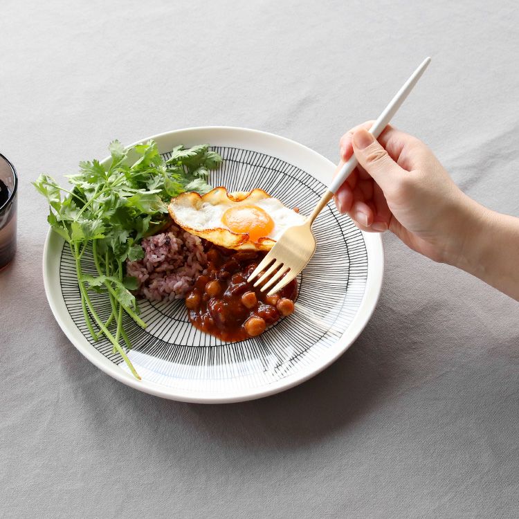 クチポール（Cutipol） ナウ/NAU ホワイトマットゴールド ディナーフォーク [ネコポス対応可(18点まで)]