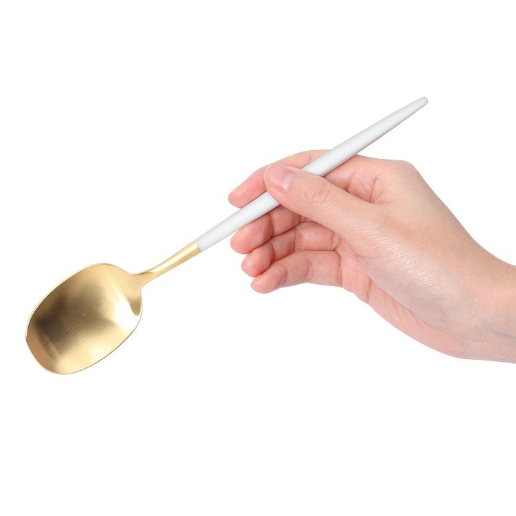 クチポール（Cutipol） ナウ/NAU ホワイトマットゴールド ディナースプーン [ネコポス対応可(18点まで)]