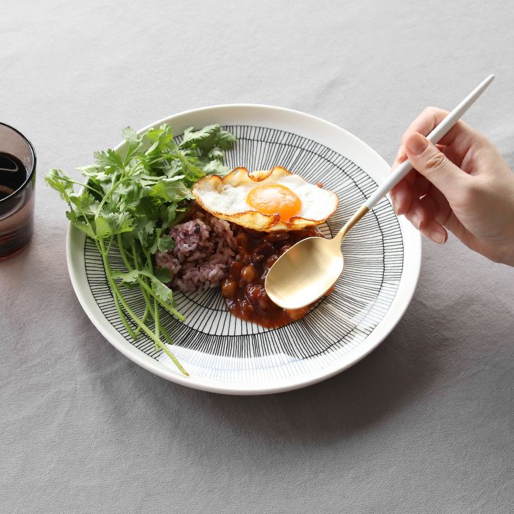 クチポール（Cutipol） ナウ/NAU ホワイトマットゴールド ディナースプーン [ネコポス対応可(18点まで)]