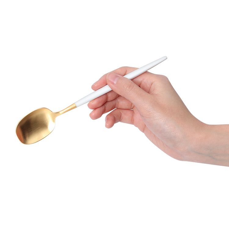 クチポール（Cutipol） ナウ/NAU ホワイトマットゴールド デザートスプーン [ネコポス対応可(18点まで)]