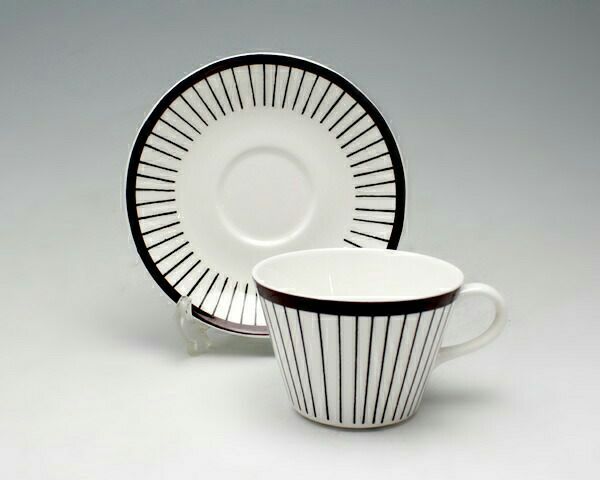 グスタフスベリ（Gustavsberg） スピサ・リブ/Spisa Ribb コーヒーカップ＆ソーサー + プレート 22cm 【復刻版】