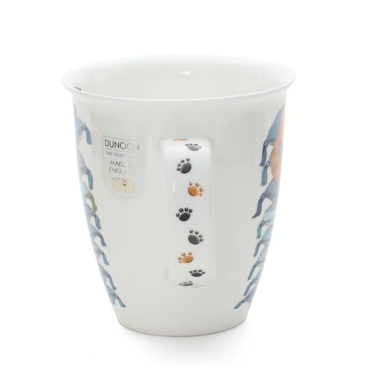 ダヌーン（Dunoon） マグカップ NEVIS ブルーの布団でお昼寝