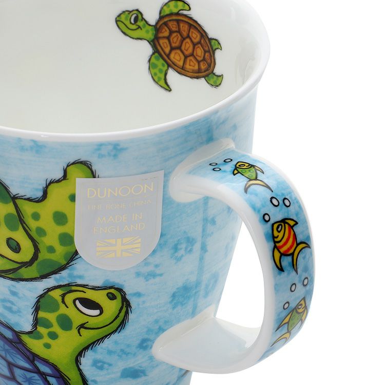 ダヌーン（Dunoon） マグカップ NEVIS カメ親子のお散歩