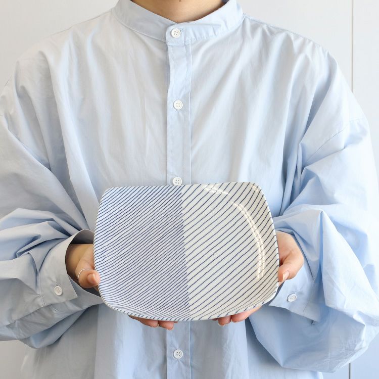 白山陶器 重ね縞 反角多様皿 21cm ホワイト/ブルー