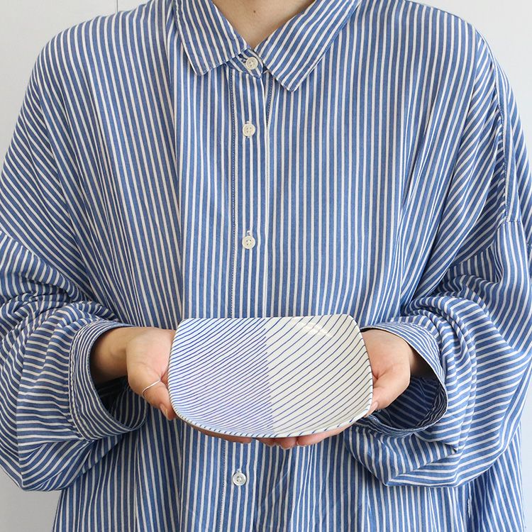 白山陶器 重ね縞 反角中皿 16.5cm ホワイト/ブルー