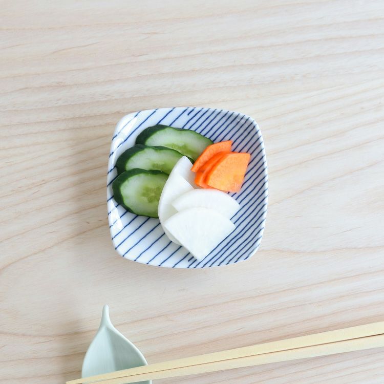 白山陶器 重ね縞 反角小皿 10cm ホワイト/ブルー | soluno