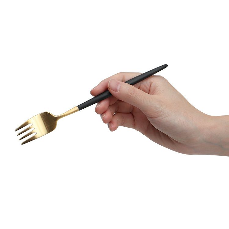 クチポール（Cutipol） ナウ/NAU ブラックマットゴールド デザートフォーク