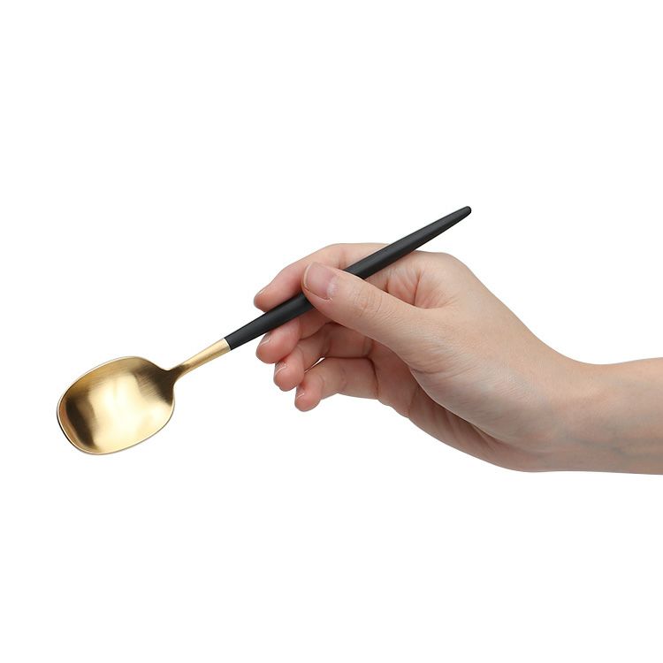 クチポール（Cutipol） ナウ/NAU ブラックマットゴールド デザートスプーン