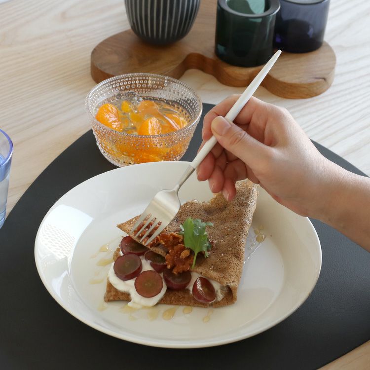 クチポール（Cutipol） ナウ/NAU ホワイト デザートフォーク