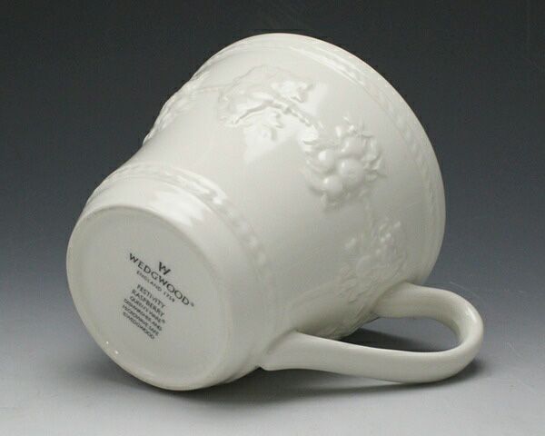 ウェッジウッド（WEDGWOOD） フェスティビティ/FESTIVITY ラズベリー マグ 350ml