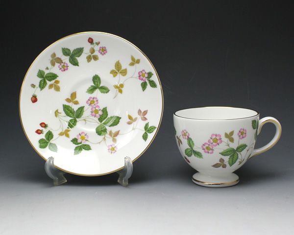 ウェッジウッド（WEDGWOOD） ワイルドストロベリー/Wild Strawberry ティー&コーヒーカップ&ソーサー