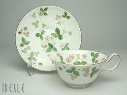 ウェッジウッド（WEDGWOOD） ワイルドストロベリー/Wild Strawberry ティーカップ&ソーサー ピオニー