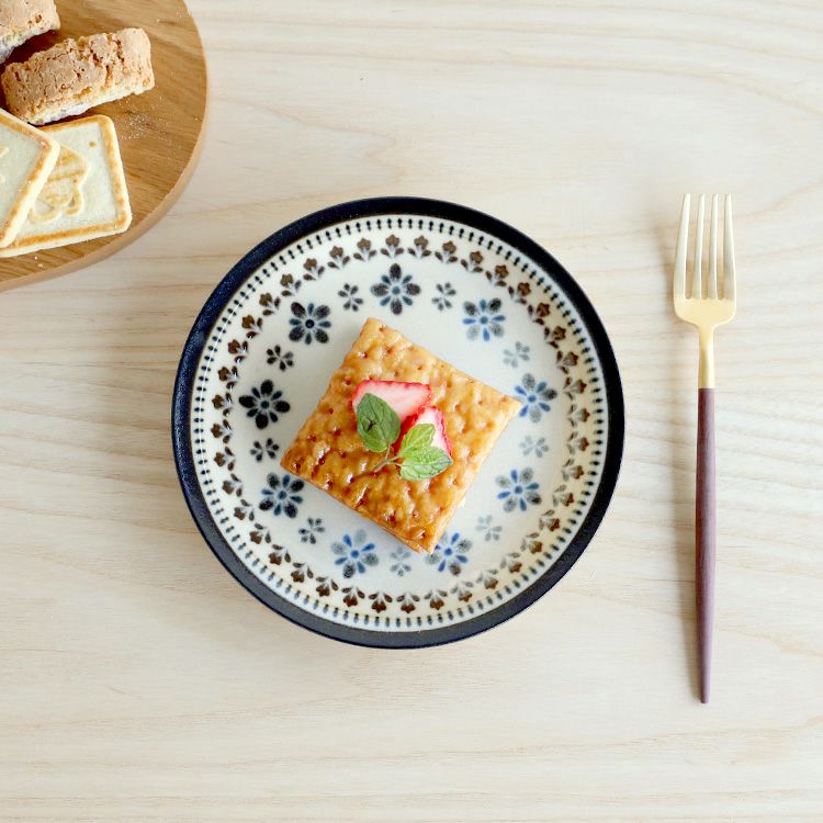 カネサン1893（KANESAN1893） マジョリカ 小皿