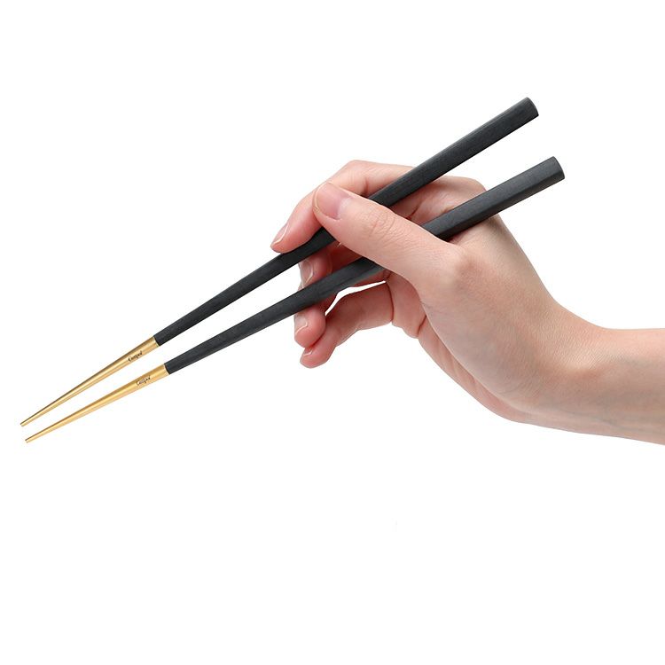 クチポール（Cutipol） クーベ/KUBE ブラックマットゴールド 箸 + 箸置きセット