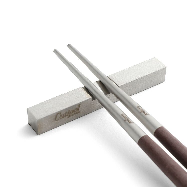 クチポール（Cutipol） クーベ/KUBE ブラウン 箸 + 箸置きセット