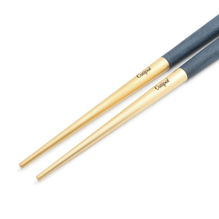 クチポール（Cutipol） クーベ/KUBE ブルーマットゴールド 箸 + 箸置きセット