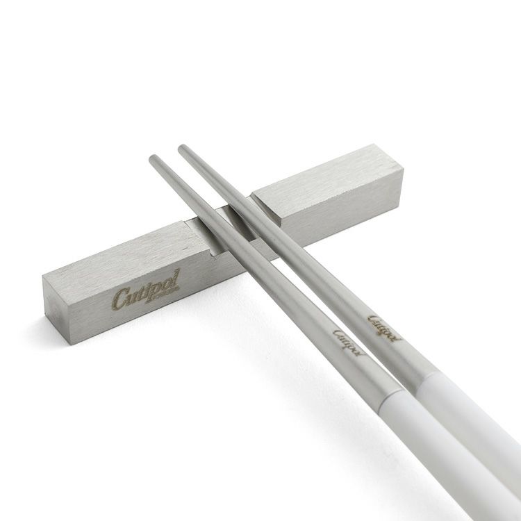 クチポール（Cutipol） クーベ/KUBE ホワイト 箸 + 箸置きセット