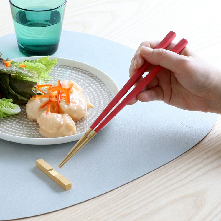 クチポール（Cutipol） クーベ/KUBE レッドマットゴールド 箸 + 箸置きセット