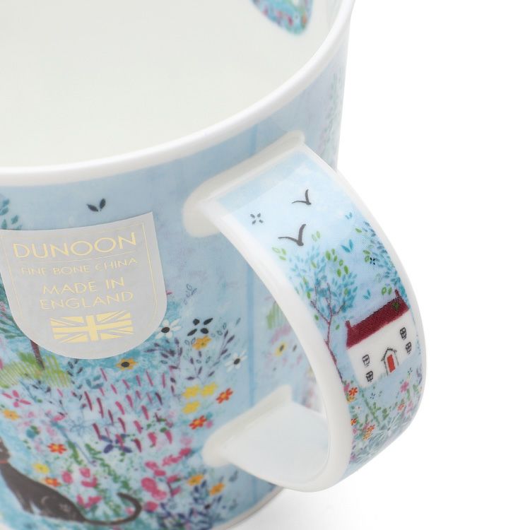 ダヌーン（Dunoon） マグカップ LOMOND コテージを散歩する猫